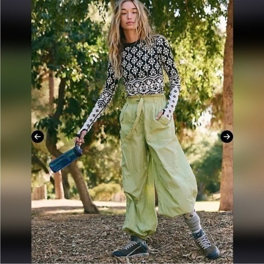 Free People Movement Into The Woods Pants Moss green Size small NWOT‎